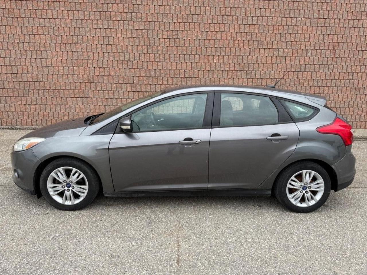 2014 Ford Focus SE | CLEAN CARFAX | LOW KMS | BLUETOOTH | HEATED SEATS | - Photo #3
