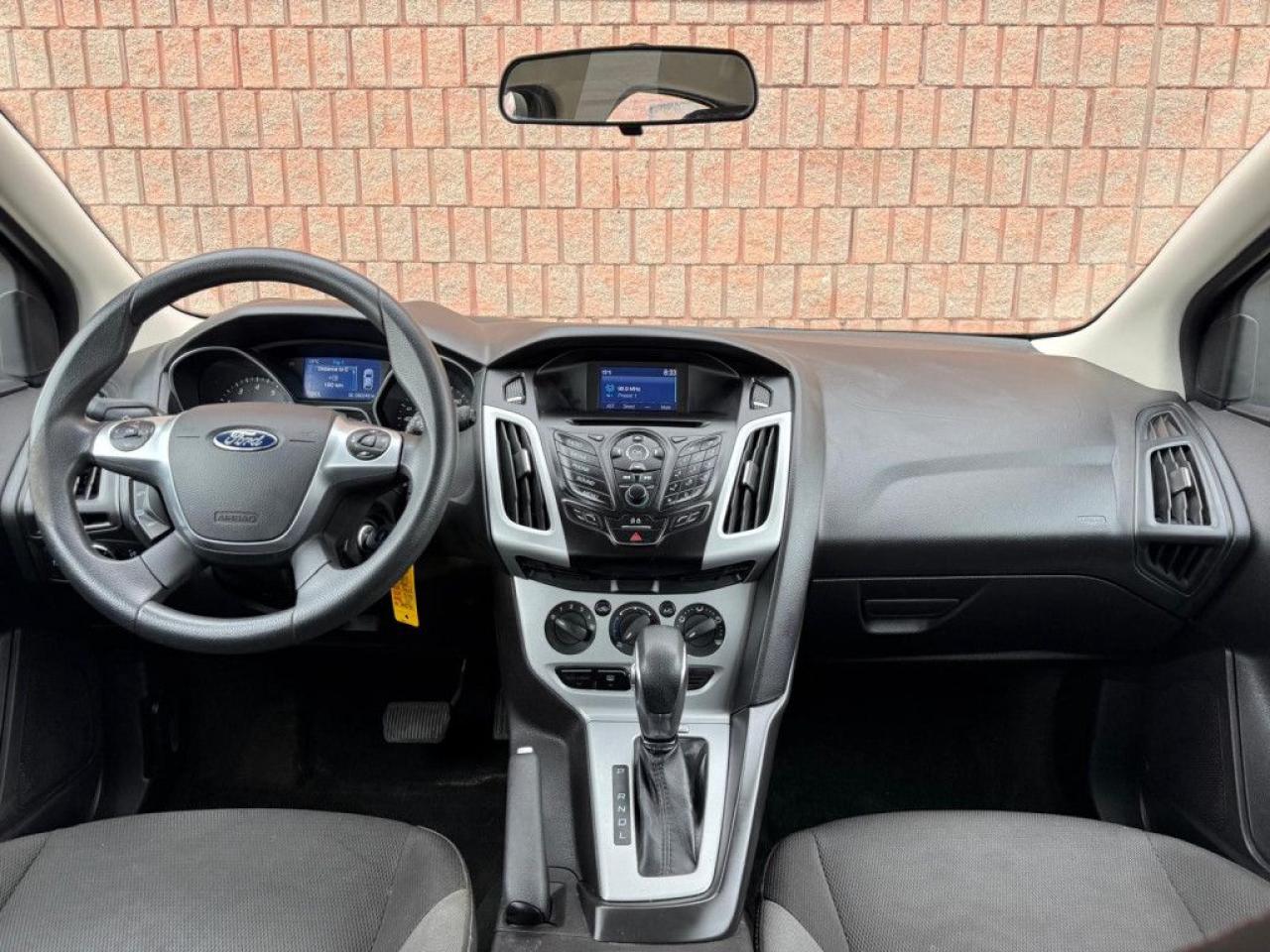 2014 Ford Focus SE | CLEAN CARFAX | LOW KMS | BLUETOOTH | HEATED SEATS | - Photo #12