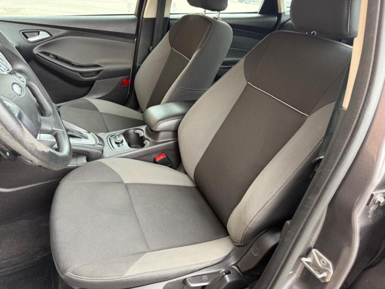 2014 Ford Focus SE | CLEAN CARFAX | LOW KMS | BLUETOOTH | HEATED SEATS | - Photo #13