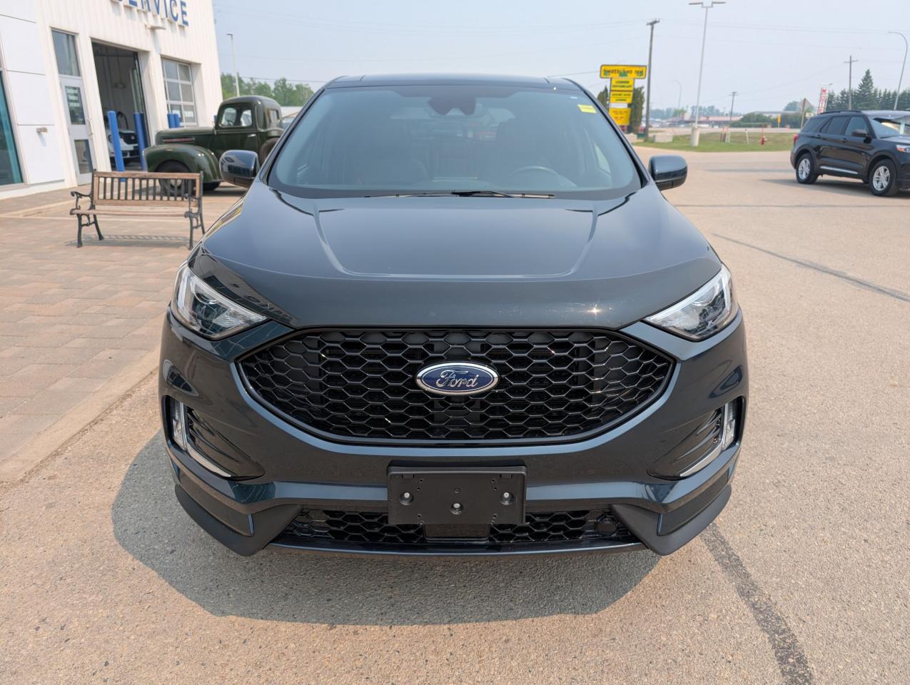 2024 Ford Edge ST Line Photo2