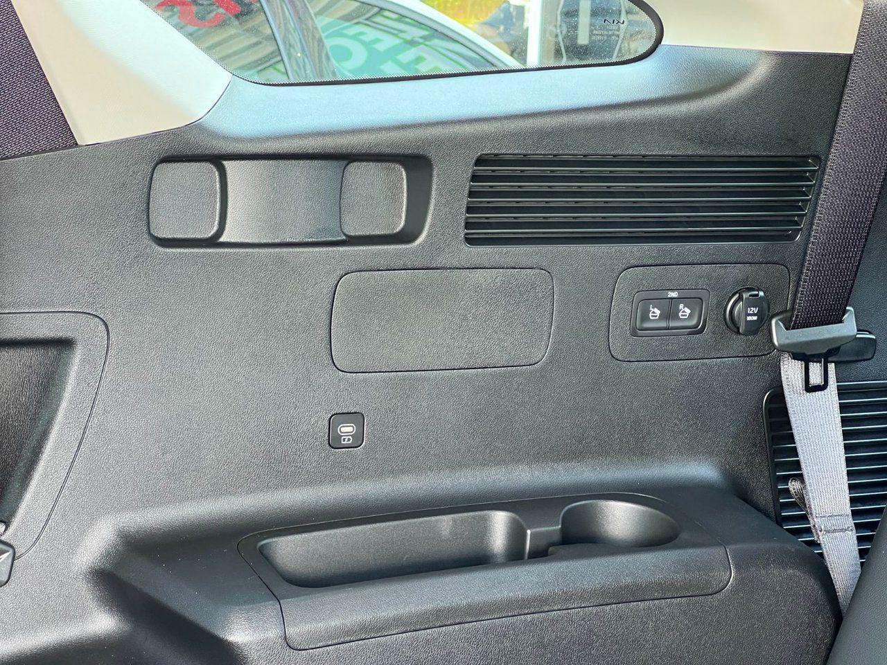 12581789
