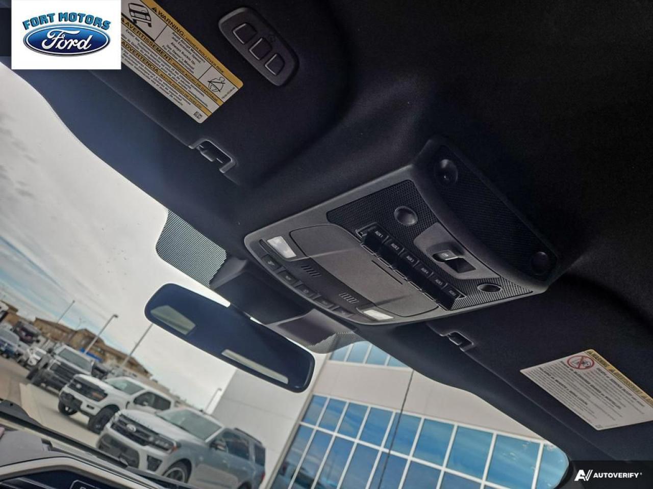 2022 Ford F-350 4X4 CREW CAB PICKUP/ Photo5