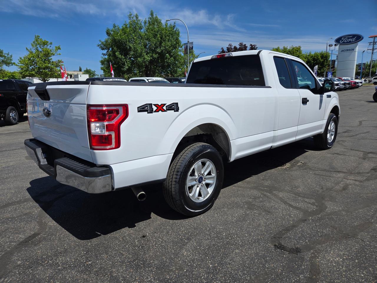 2019 Ford F-150 XLT Photo5