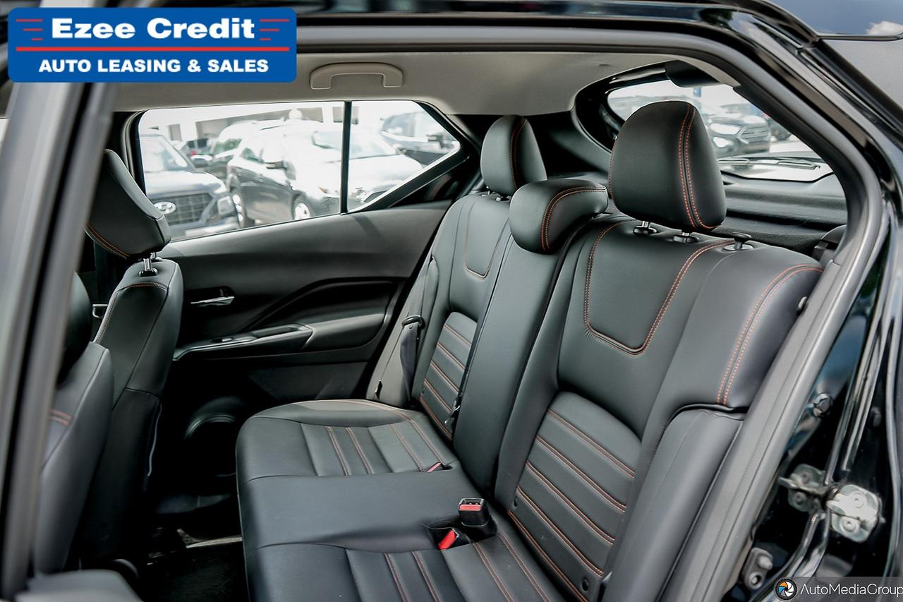 2020 Nissan Kicks SR Photo