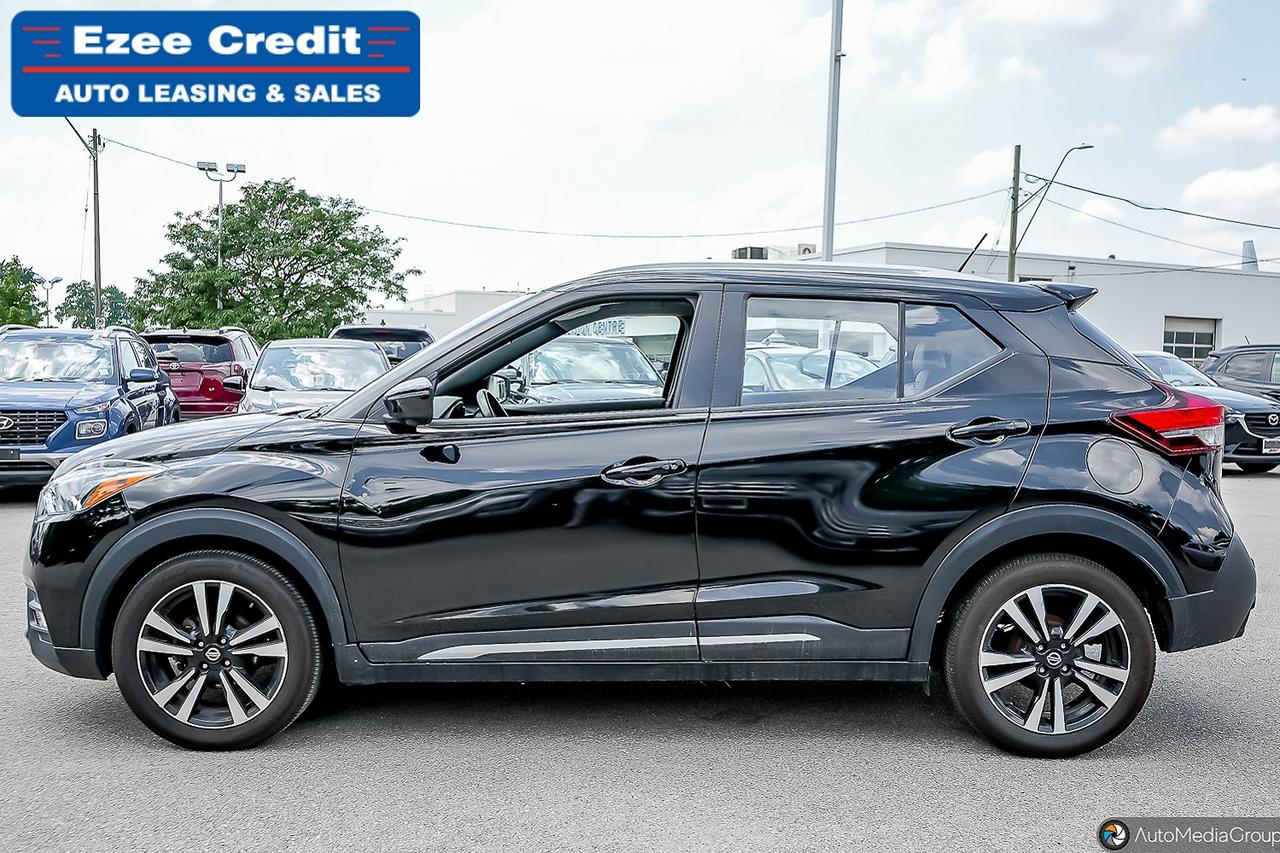 2020 Nissan Kicks SR Photo