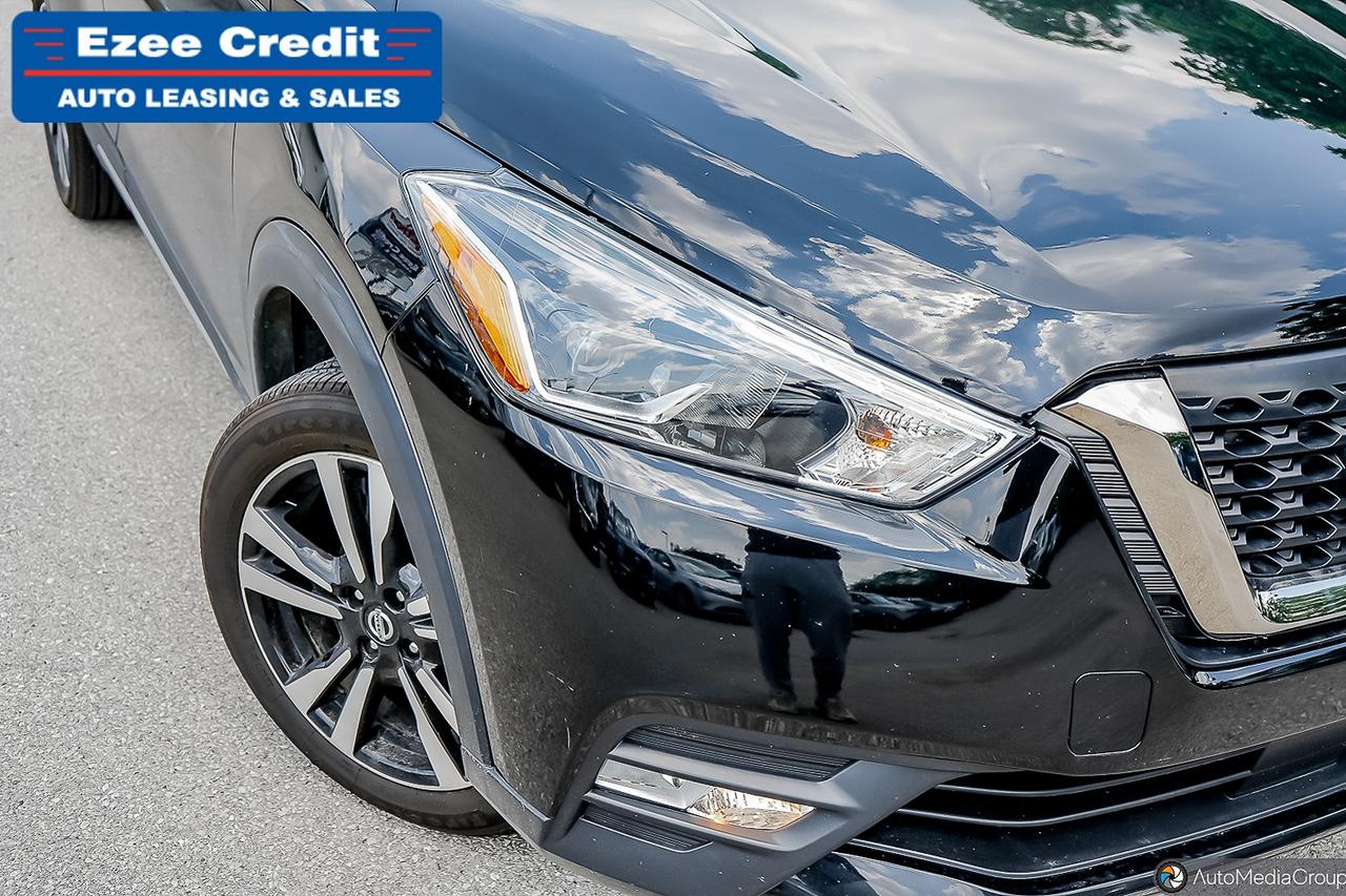 2020 Nissan Kicks SR Photo