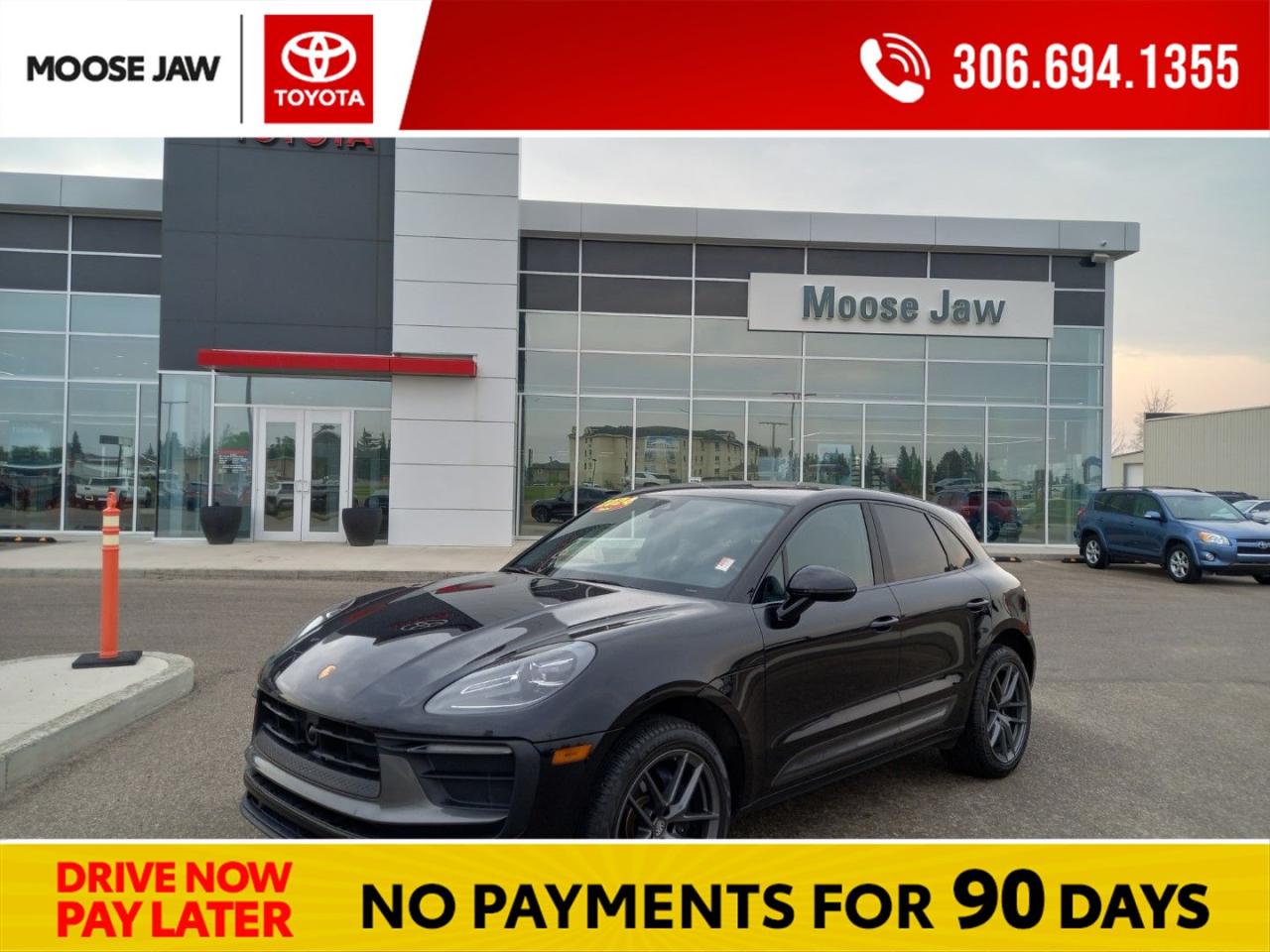 Used 2024 Porsche Macan LOCAL TRADE,ONLY 10,127,2.0 TURBO 261 HP,7 SPEED PDK AUTO,0-100 KMS 6.2s,PREM PLUS PKG,ACTIVE SUSPENSION,HEATED/VENT POWER LTR SEATS,PANAORAMIC,NAVI,WIRELESS CHARGING,APPLE CARPLAY, ADAPTIVE CRUISE for sale in Moose Jaw, SK