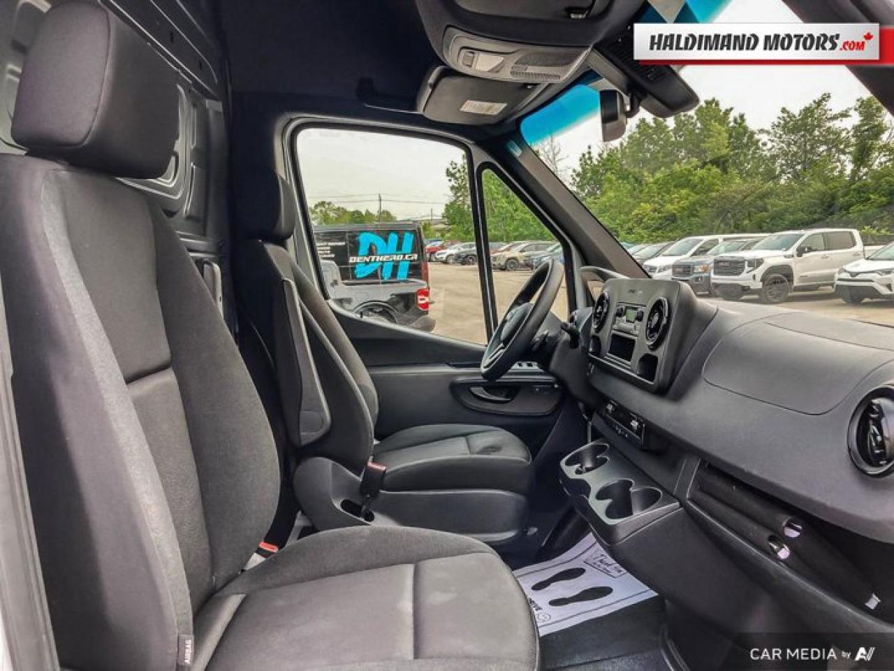 2024 Mercedes-Benz Sprinter Cargo 2500 High Roof I4 Diesel 170 Photo