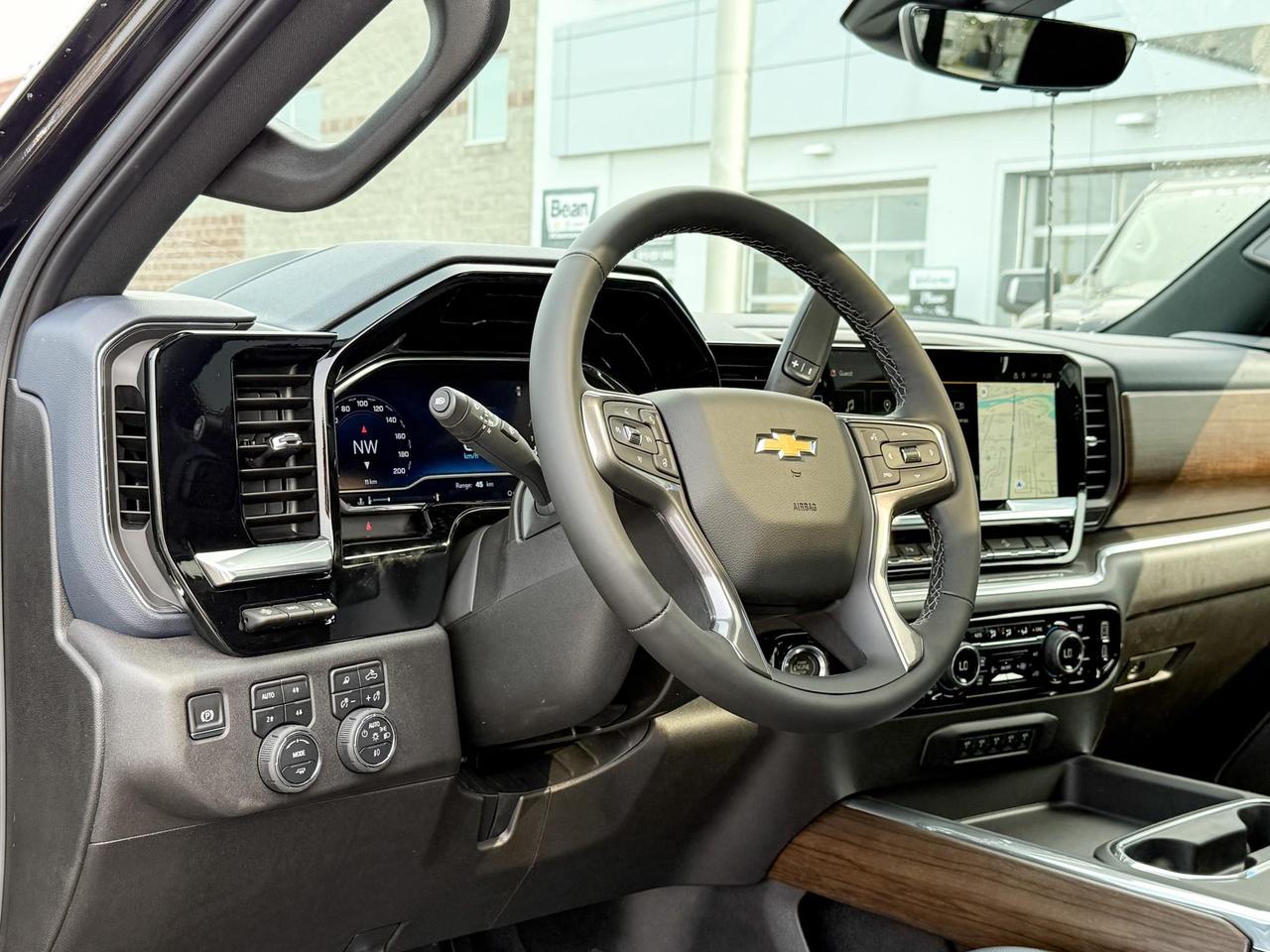 2025 Chevrolet Silverado 2500 HD High Country 6.6L DURAMAX WITH REMOTE START/ENTRY, SUNROOF, HEATED SEATS, HEATED STEERING WHEEL, VENTILATED SEATS, BOSE SOUND SYSTEM, POWER UP/DOWN TAILGATE Photo