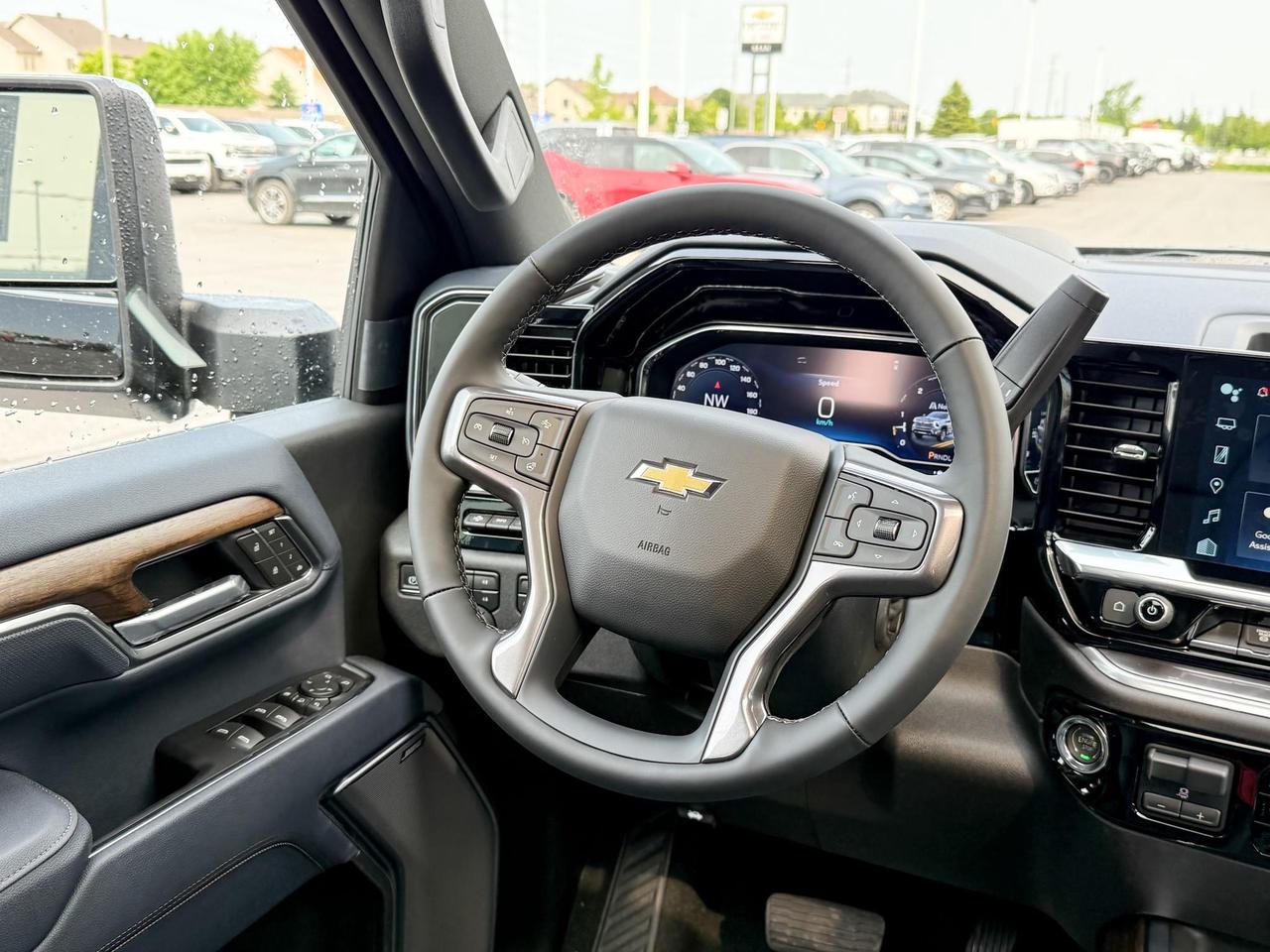 2025 Chevrolet Silverado 2500 HD High Country 6.6L DURAMAX WITH REMOTE START/ENTRY, SUNROOF, HEATED SEATS, HEATED STEERING WHEEL, VENTILATED SEATS, BOSE SOUND SYSTEM, POWER UP/DOWN TAILGATE Photo
