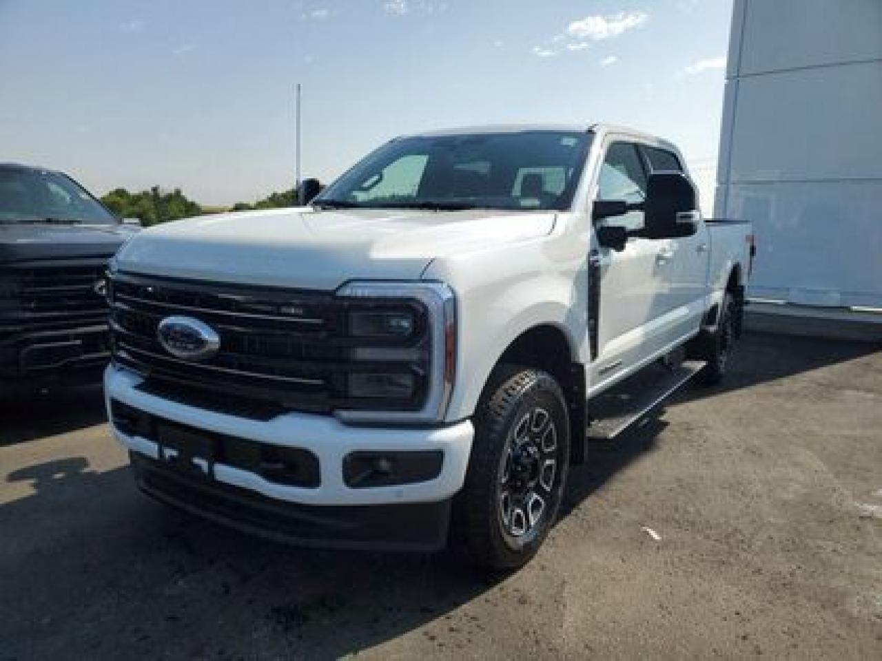 New 2025 Ford F-350 PLATINUM W/ 360 DEGREE CAMERA for sale in Moose Jaw, SK