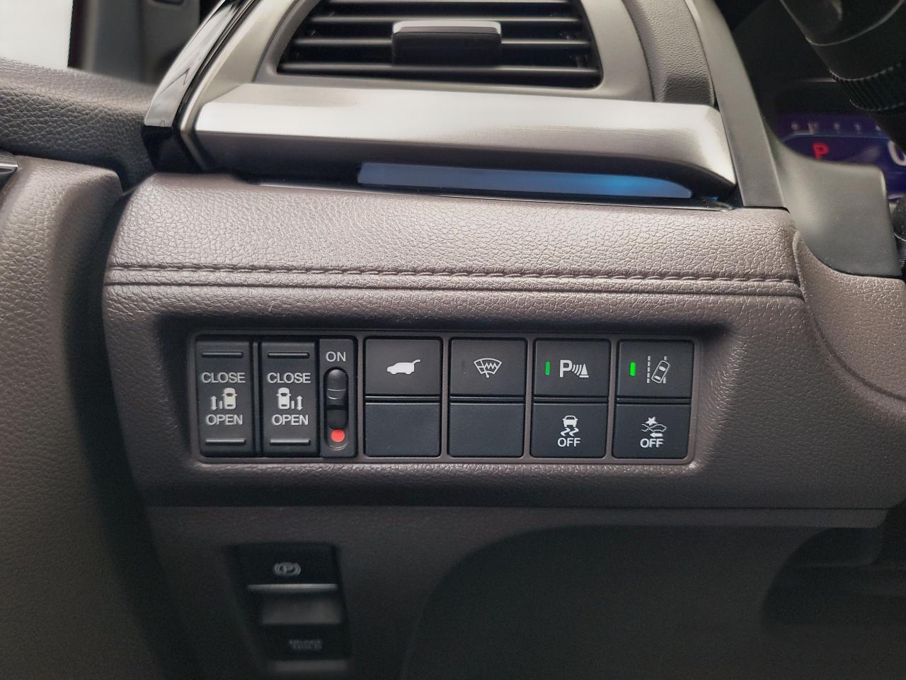 2019 Honda Odyssey Touring - Photo #24