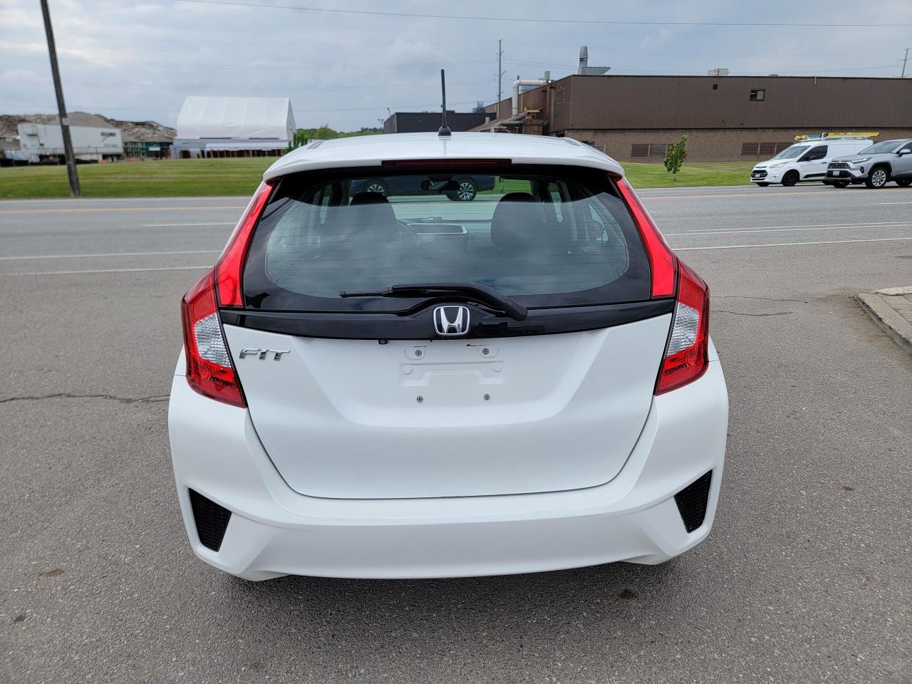 2017 Honda Fit LX - Photo #6
