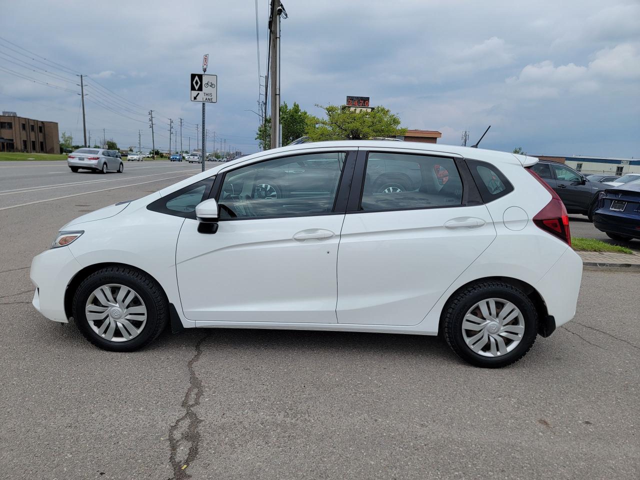 2017 Honda Fit LX - Photo #7