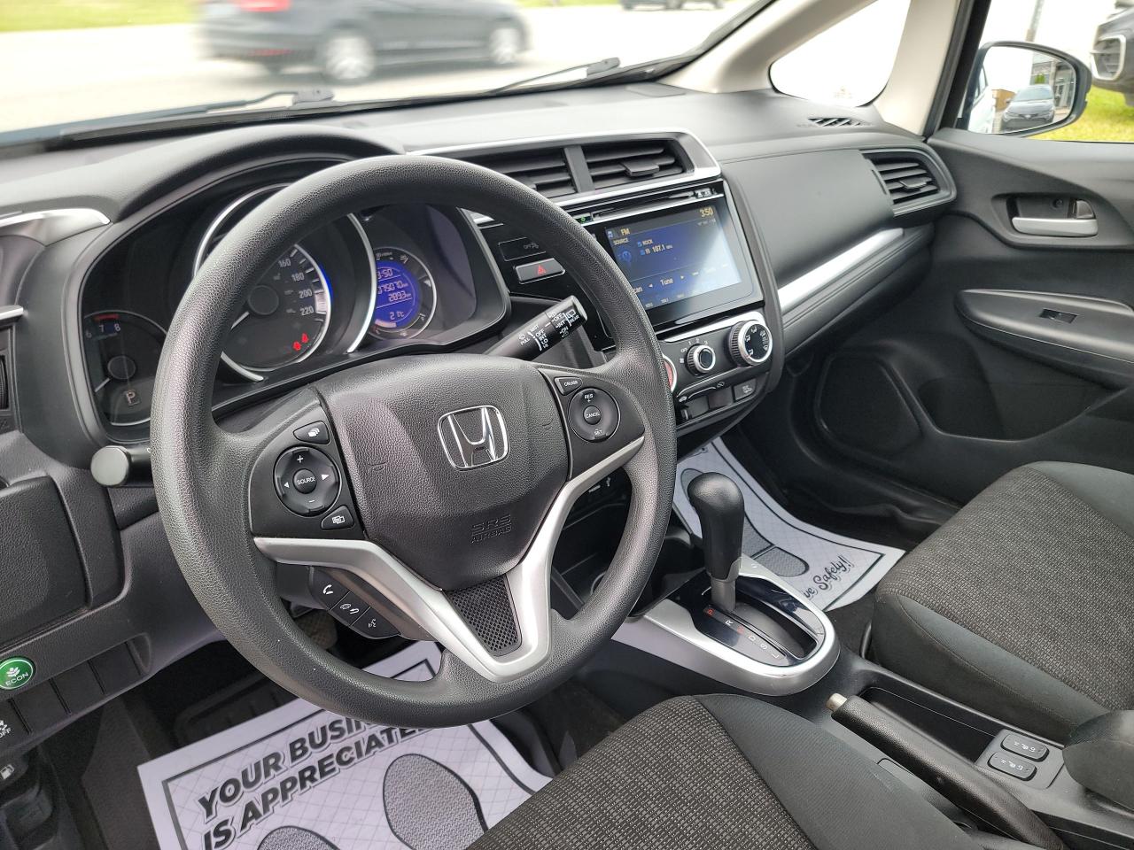 2017 Honda Fit LX - Photo #8