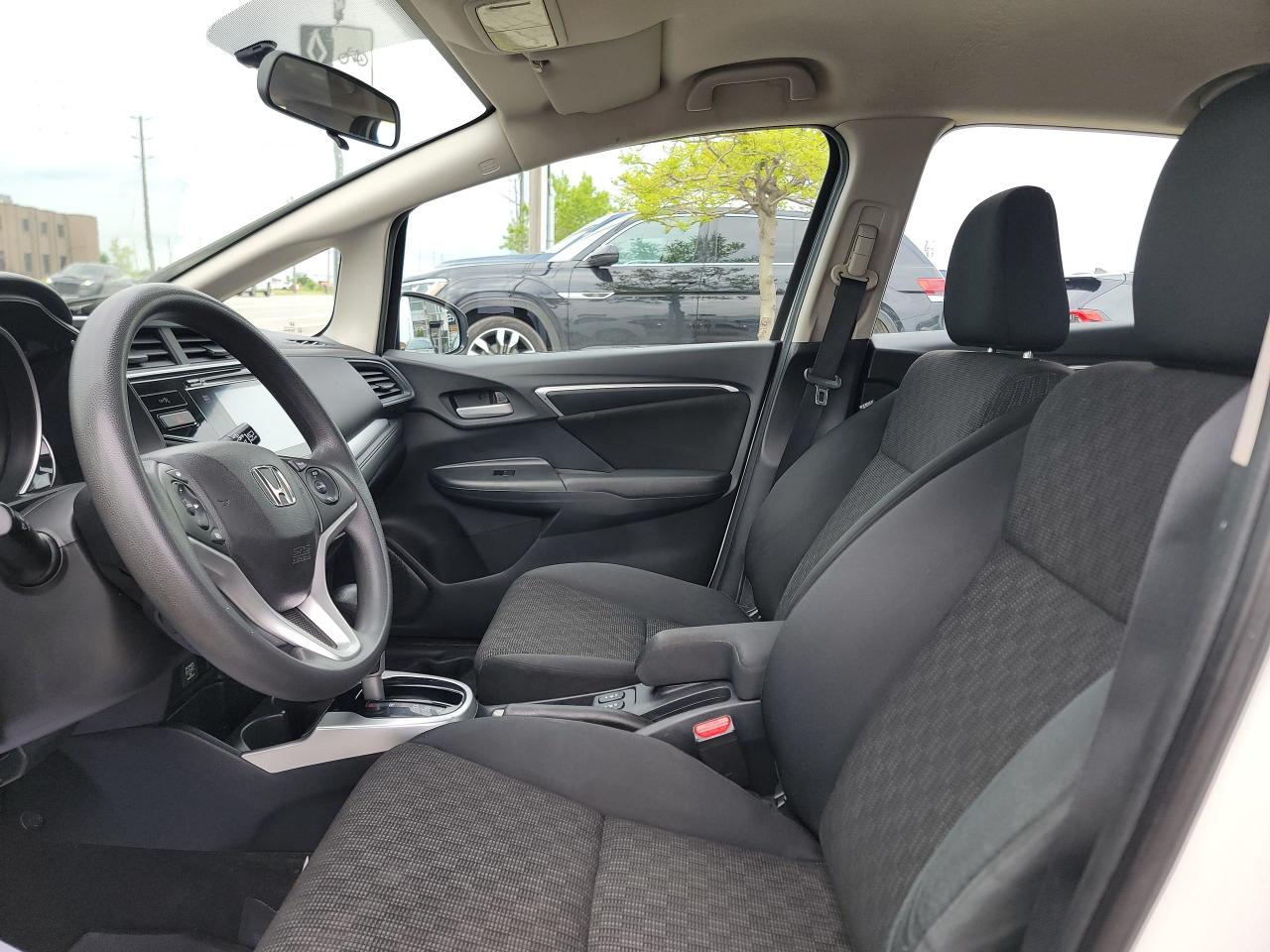 2017 Honda Fit LX - Photo #9