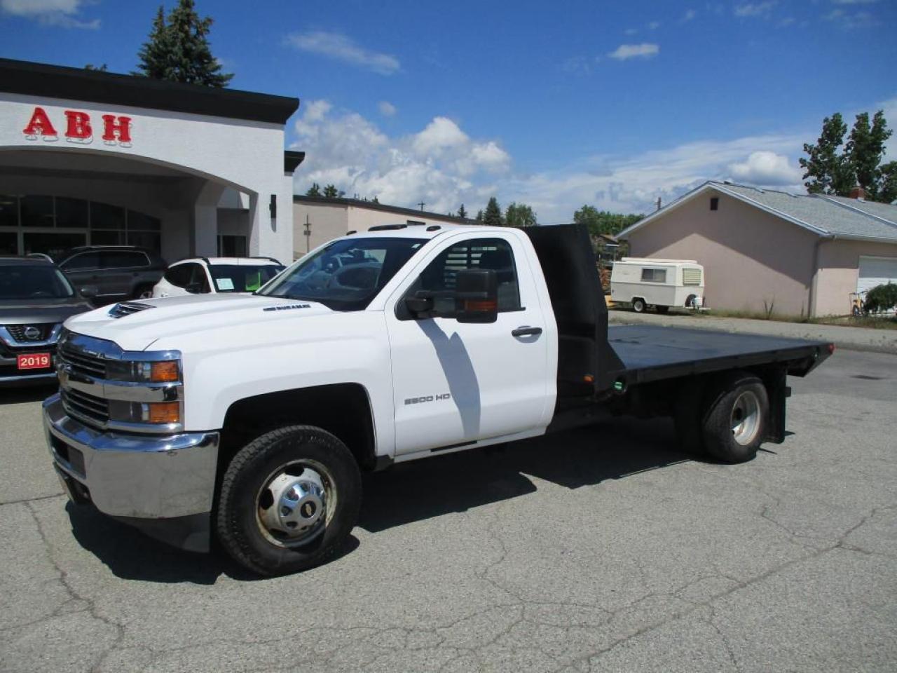 2018 Chevrolet Silverado 3500HD WT DURAMAX 4X4 Photo1