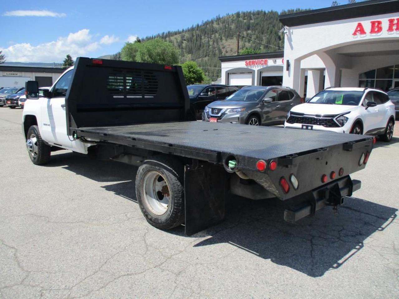 2018 Chevrolet Silverado 3500HD WT DURAMAX 4X4 Photo6