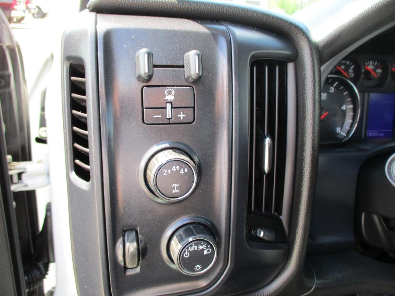 2018 Chevrolet Silverado 3500HD WT DURAMAX 4X4 Photo11