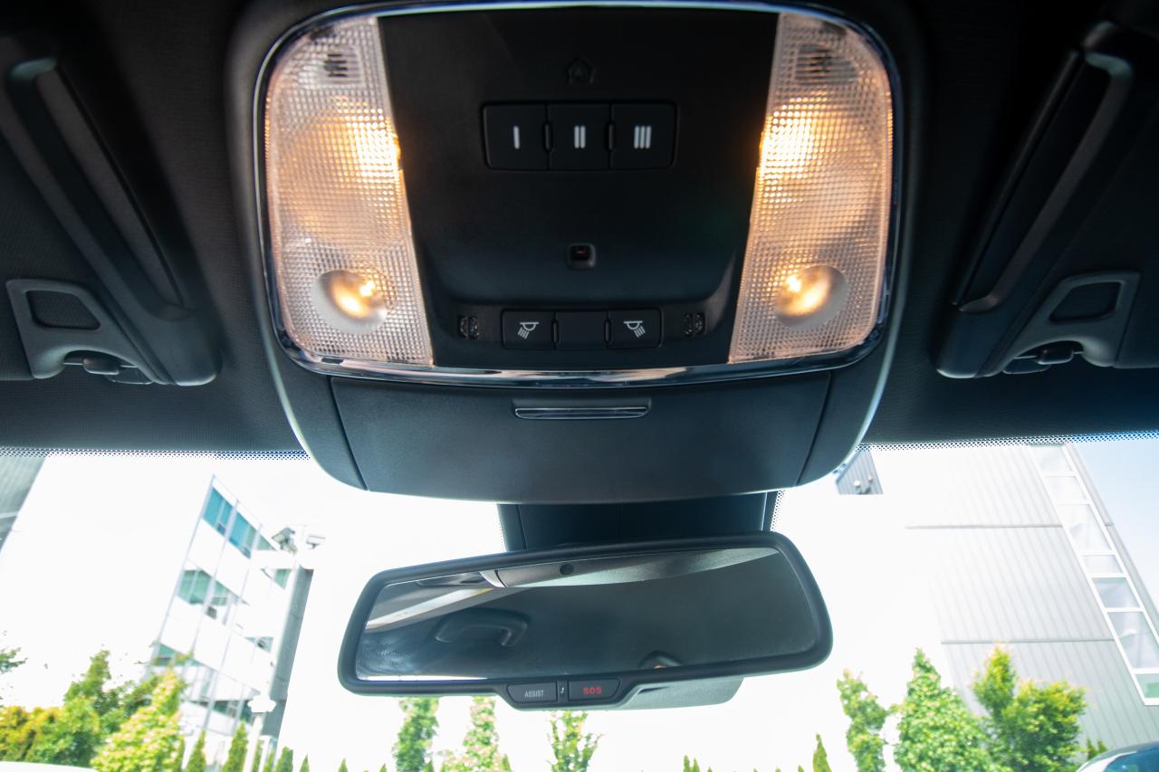 2022 Dodge Charger SXT Photo5