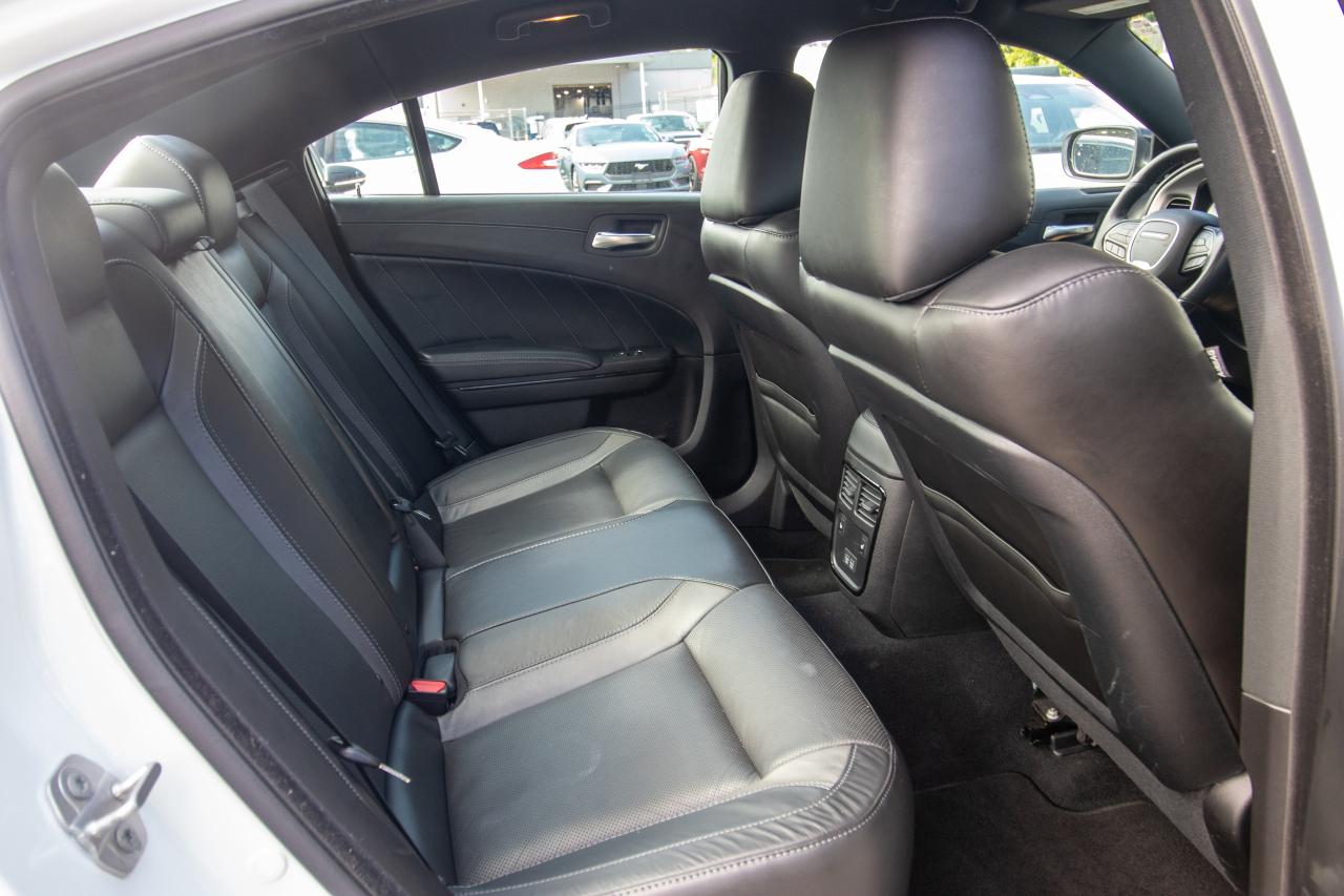 2022 Dodge Charger SXT Photo5