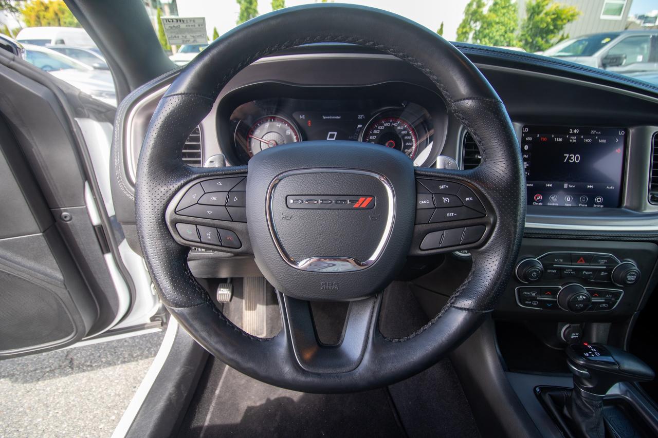 2022 Dodge Charger SXT Photo5