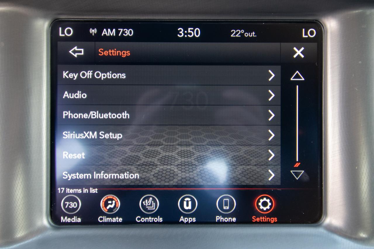 2022 Dodge Charger SXT Photo5