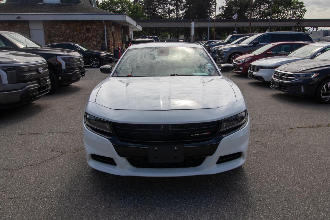 2022 Dodge Charger SXT Photo3