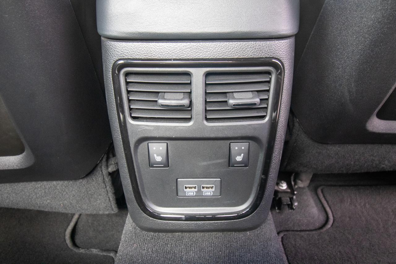 2022 Dodge Charger SXT Photo5