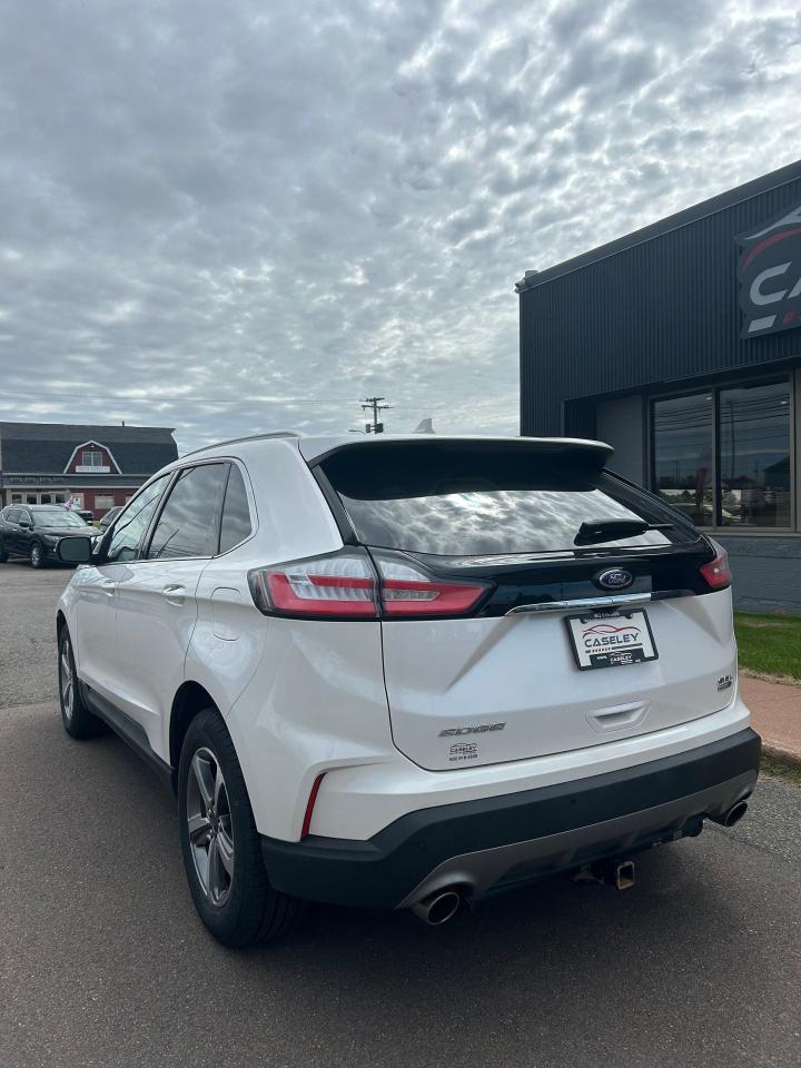 2019 Ford Edge SEL - Photo #6