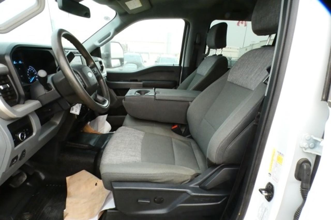 2023 Ford F-350 XLT 4WD Crew Cab 6.75' Box w/BUC - Photo #10
