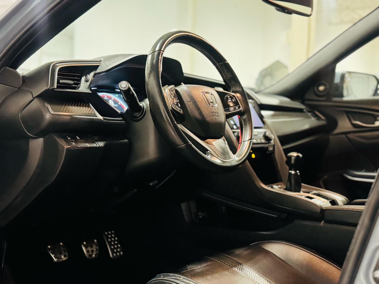 2018 Honda Civic Sport Touring - Photo #8