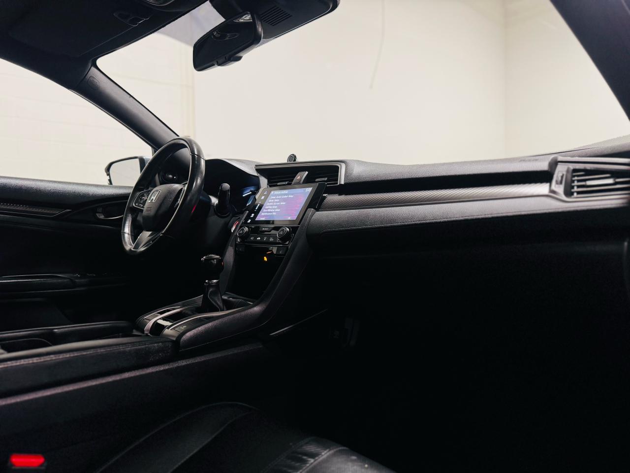 2018 Honda Civic Sport Touring - Photo #26
