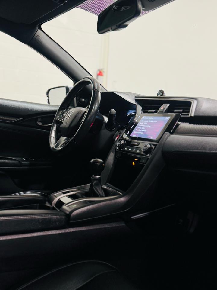 2018 Honda Civic Sport Touring - Photo #25