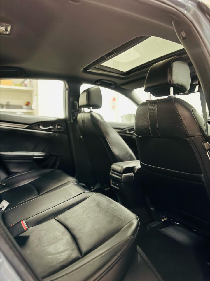 2018 Honda Civic Sport Touring - Photo #21