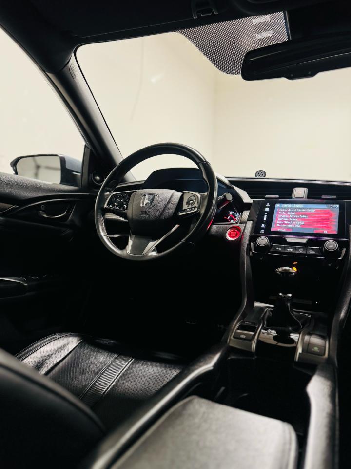 2018 Honda Civic Sport Touring - Photo #23