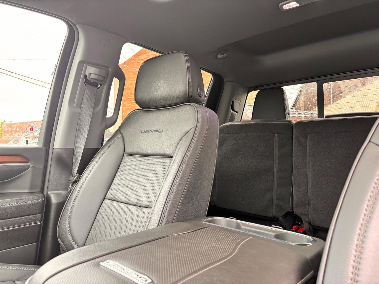 2024 GMC Sierra 3500 Fully Financeable, Like Brand New Photo