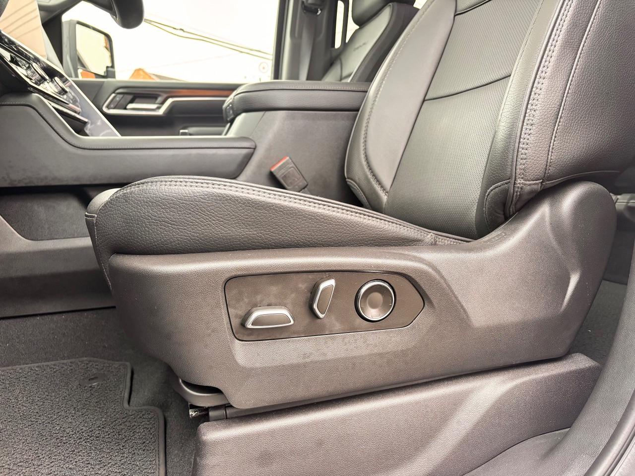 2024 GMC Sierra 3500 Fully Financeable, Like Brand New Photo