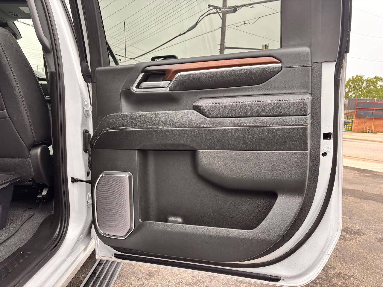 2024 GMC Sierra 3500 Fully Financeable, Like Brand New Photo