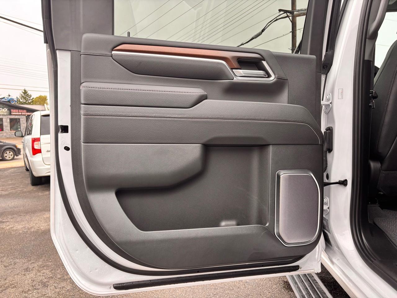 2024 GMC Sierra 3500 Fully Financeable, Like Brand New Photo