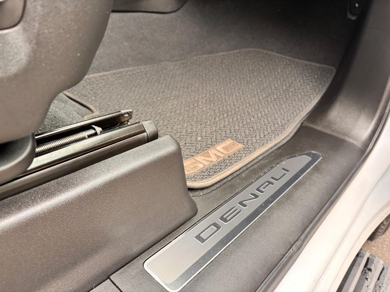 2024 GMC Sierra 3500 Fully Financeable, Like Brand New Photo