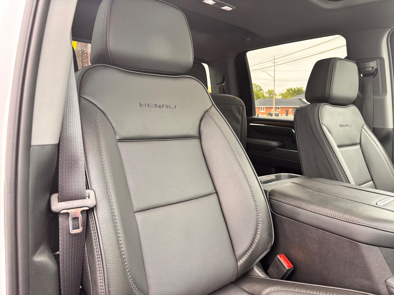 2024 GMC Sierra 3500 Fully Financeable, Like Brand New