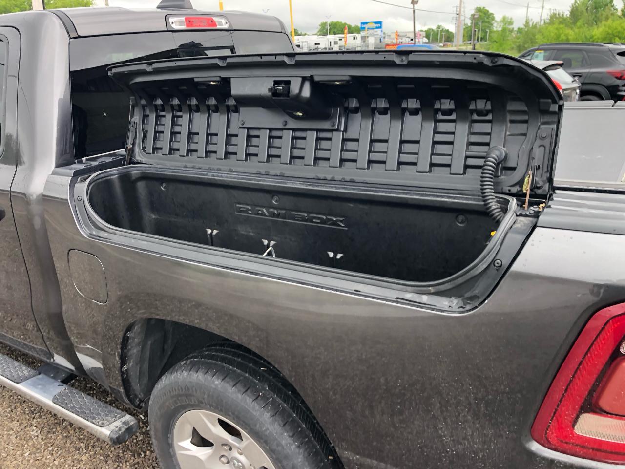 2019 RAM 1500 Big Horn - Photo #6