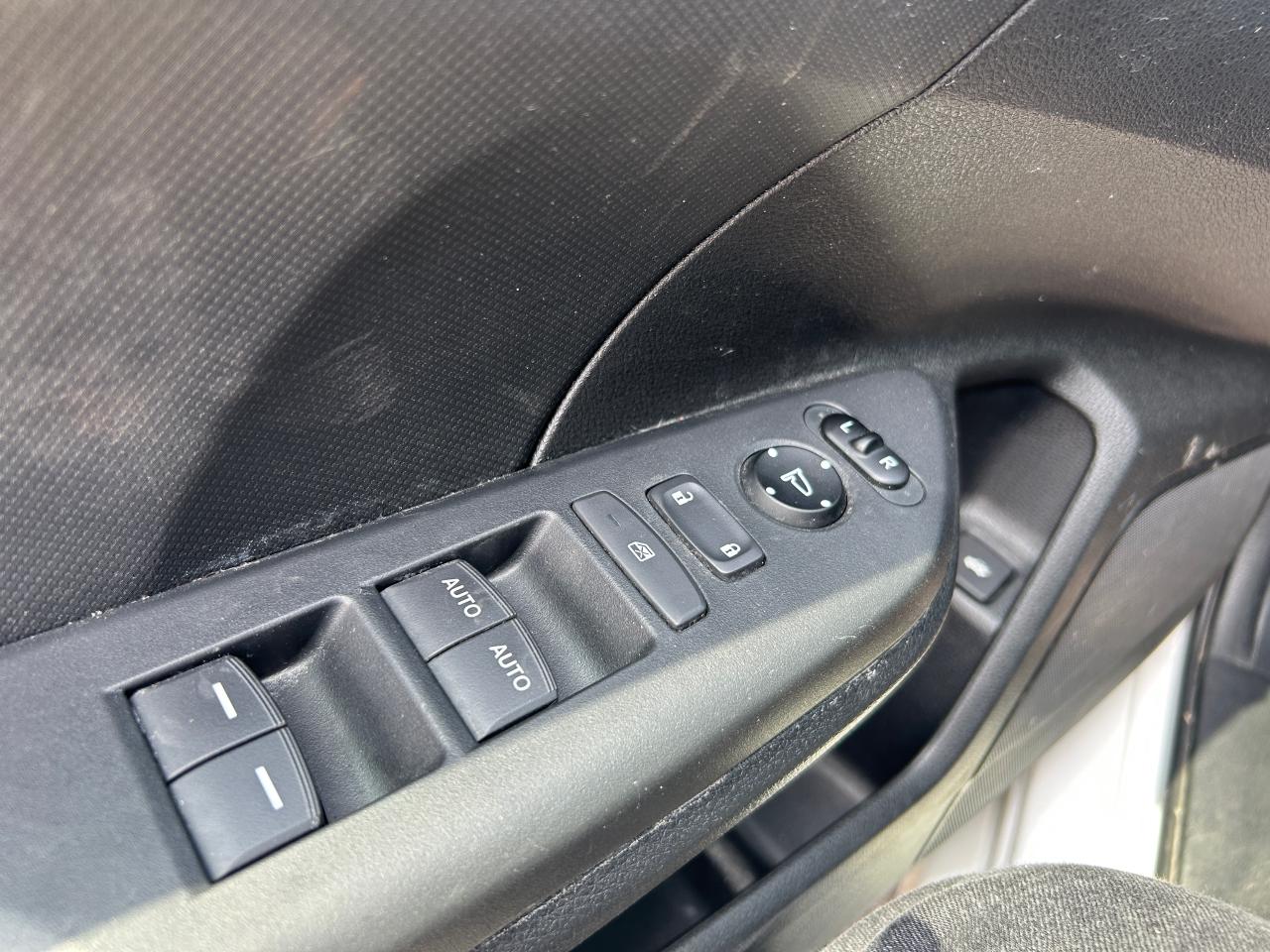 2018 Honda Civic SE - Photo #5