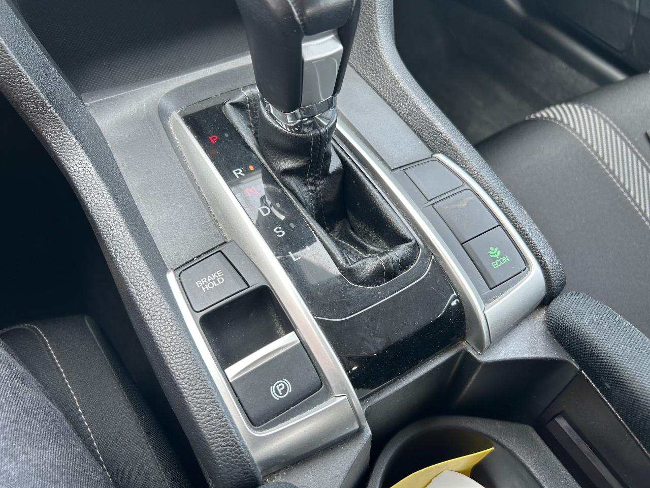 2018 Honda Civic SE - Photo #13