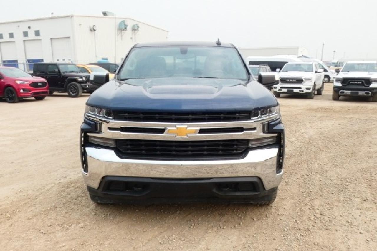 2020 Chevrolet Silverado 1500 LT w/Htd cloth, BUC - Photo #3