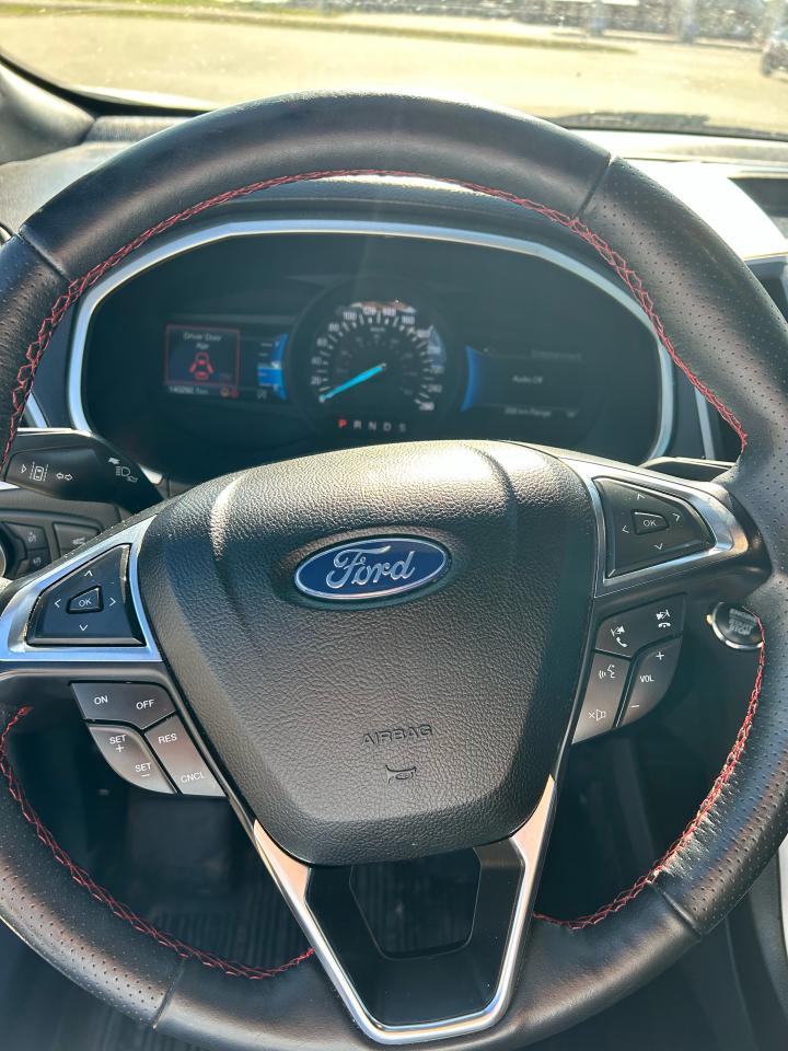 2021 Ford Edge ST Line - Photo #8