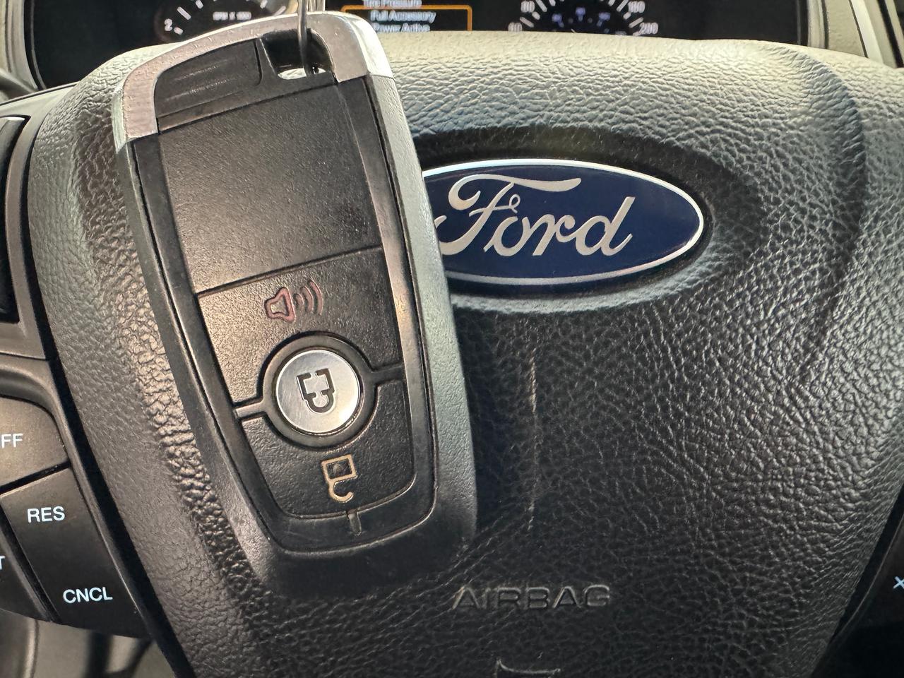 2017 Ford Edge SE+Camera+Bluetooth+A/C+ACCIDENT FREE Photo