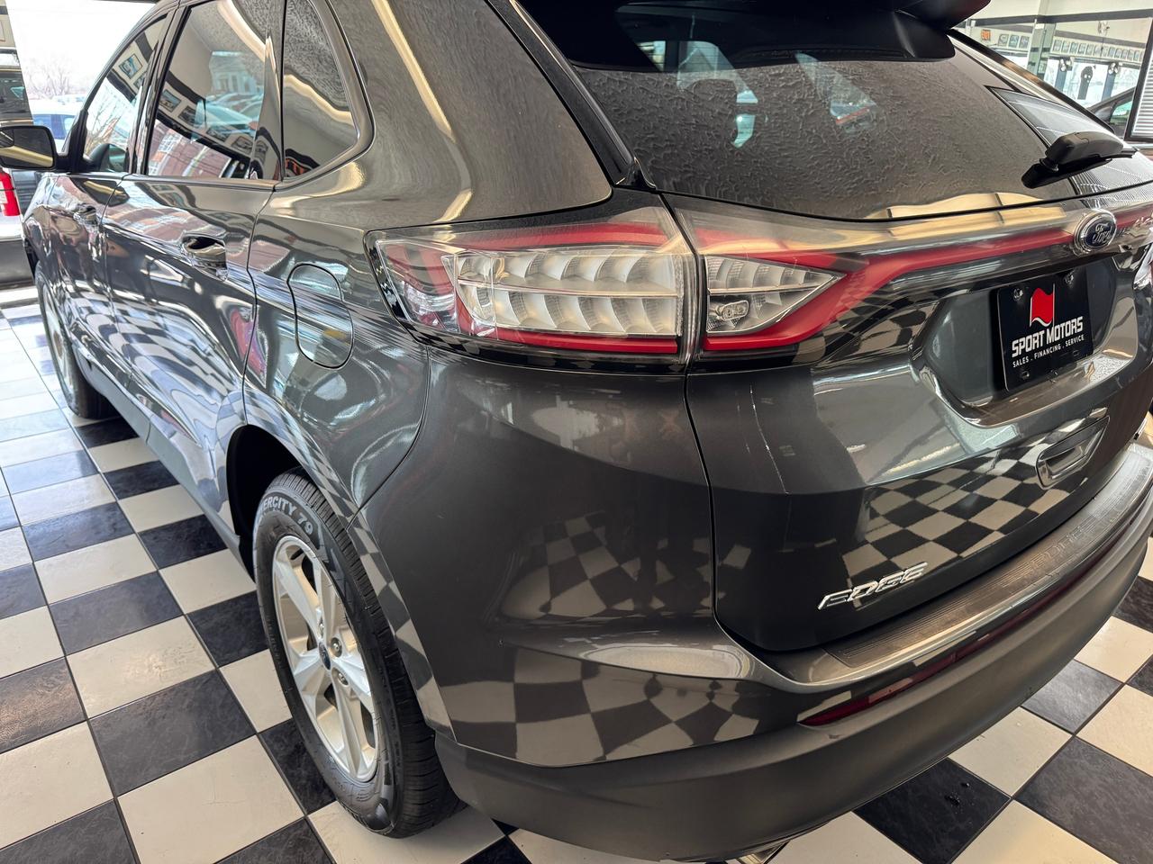 2017 Ford Edge SE+Camera+Bluetooth+A/C+ACCIDENT FREE Photo