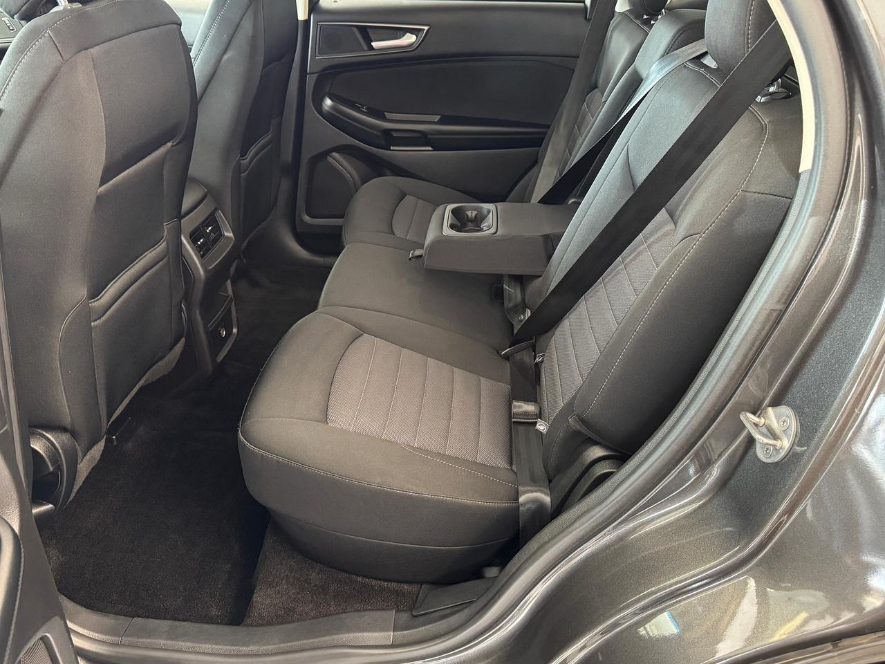 2017 Ford Edge SE+Camera+Bluetooth+A/C+ACCIDENT FREE Photo